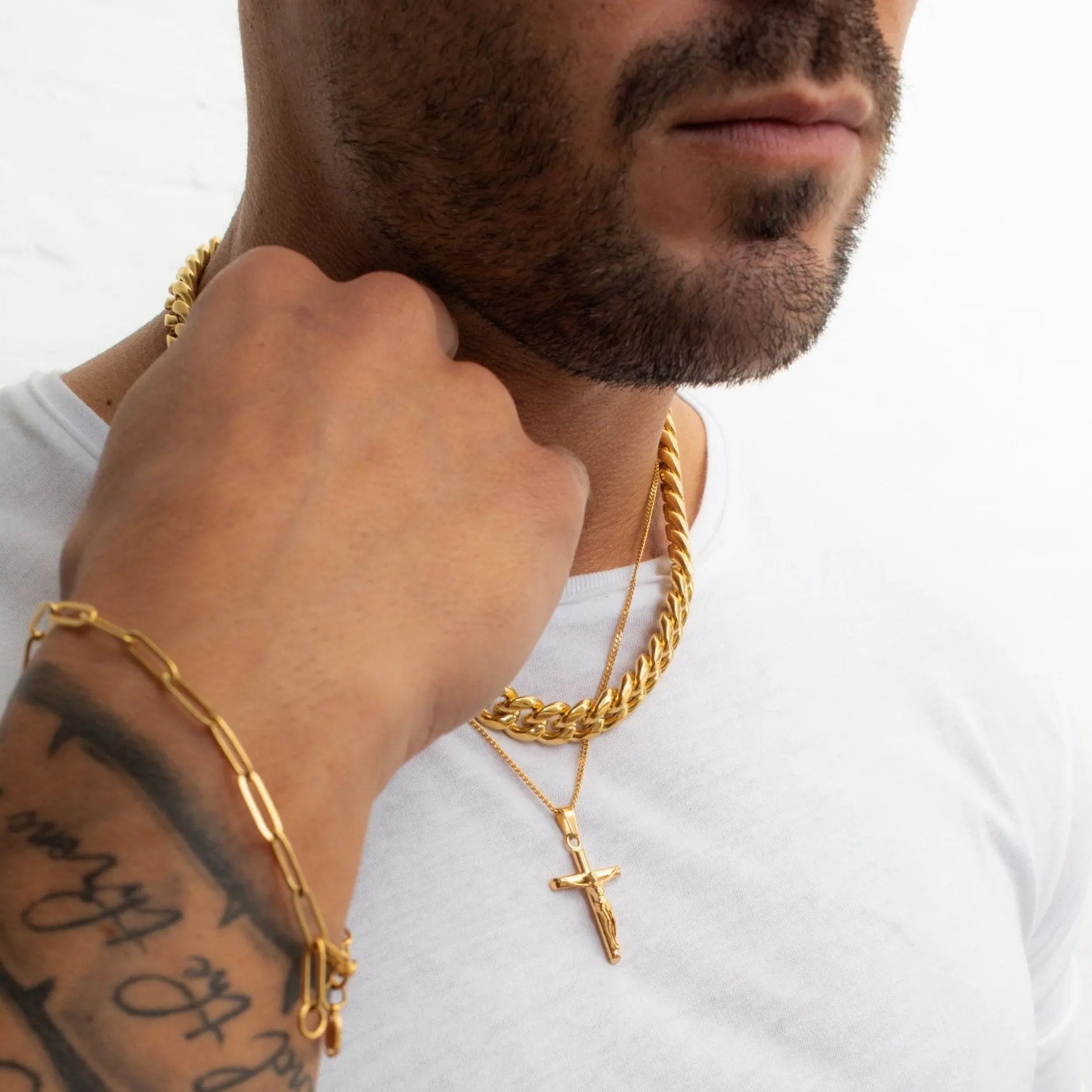 Crucifix (Gold) MIXX CHAINS